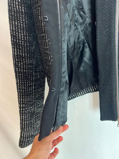 SANDRO. Chaqueta negra hilos plateados