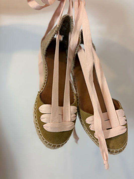 PITUSAS. Alpargatas verdes lazada