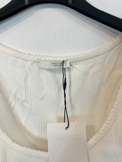 ZARA. Top blanco "pimiento"