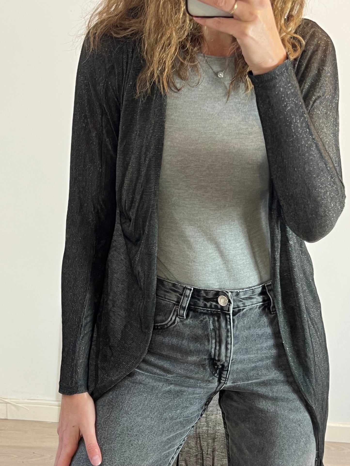 H&M. Chaqueta larga fluida hilos brillo. T XS