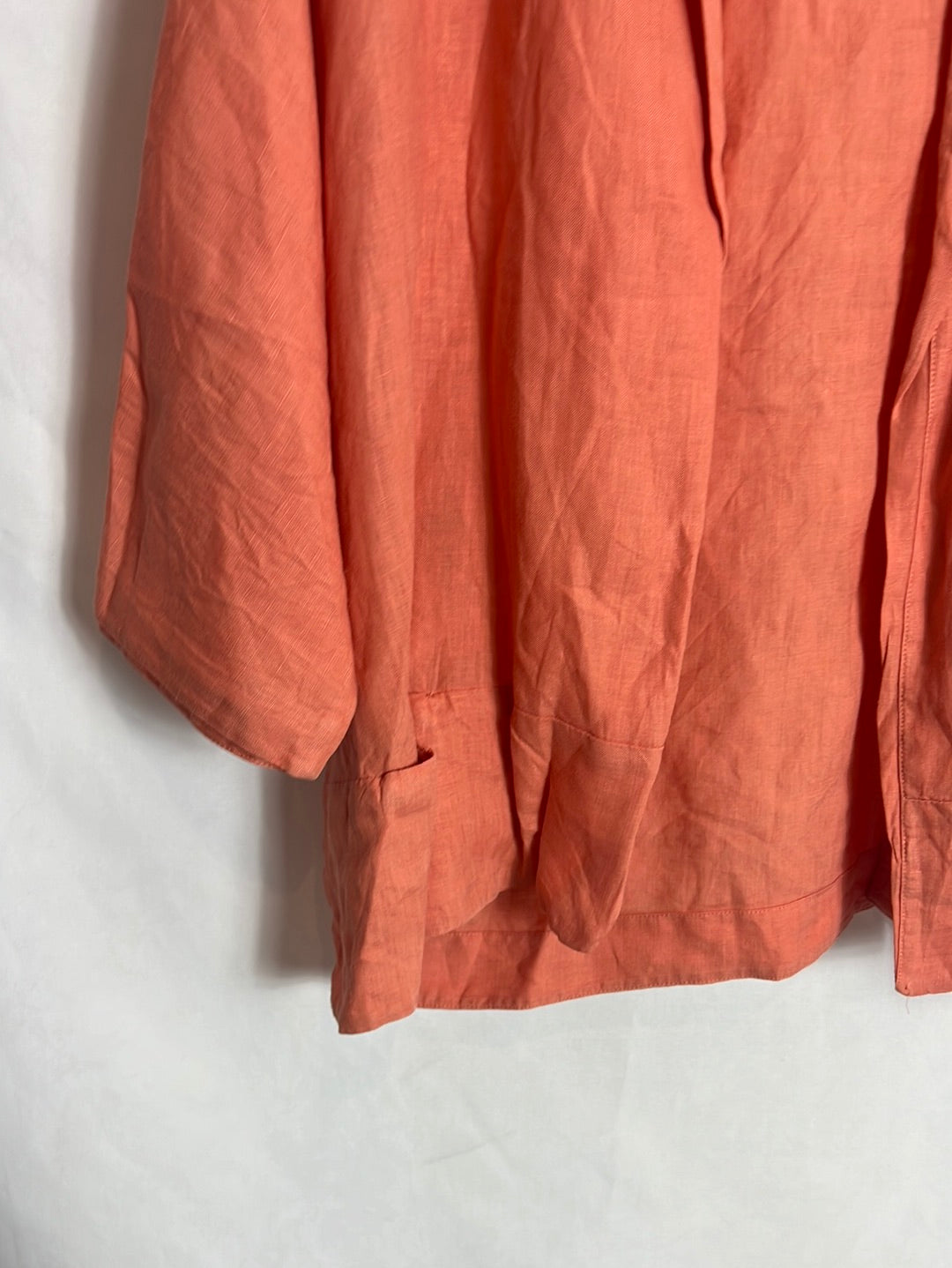 ZARA. Salmon-colored kimono-effect linen jacket. TM