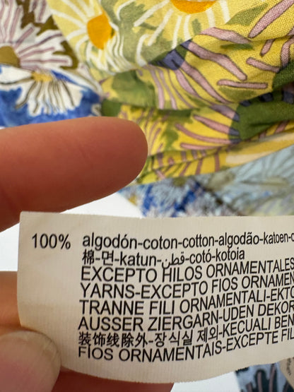 ZARA. Conjunto flores verde