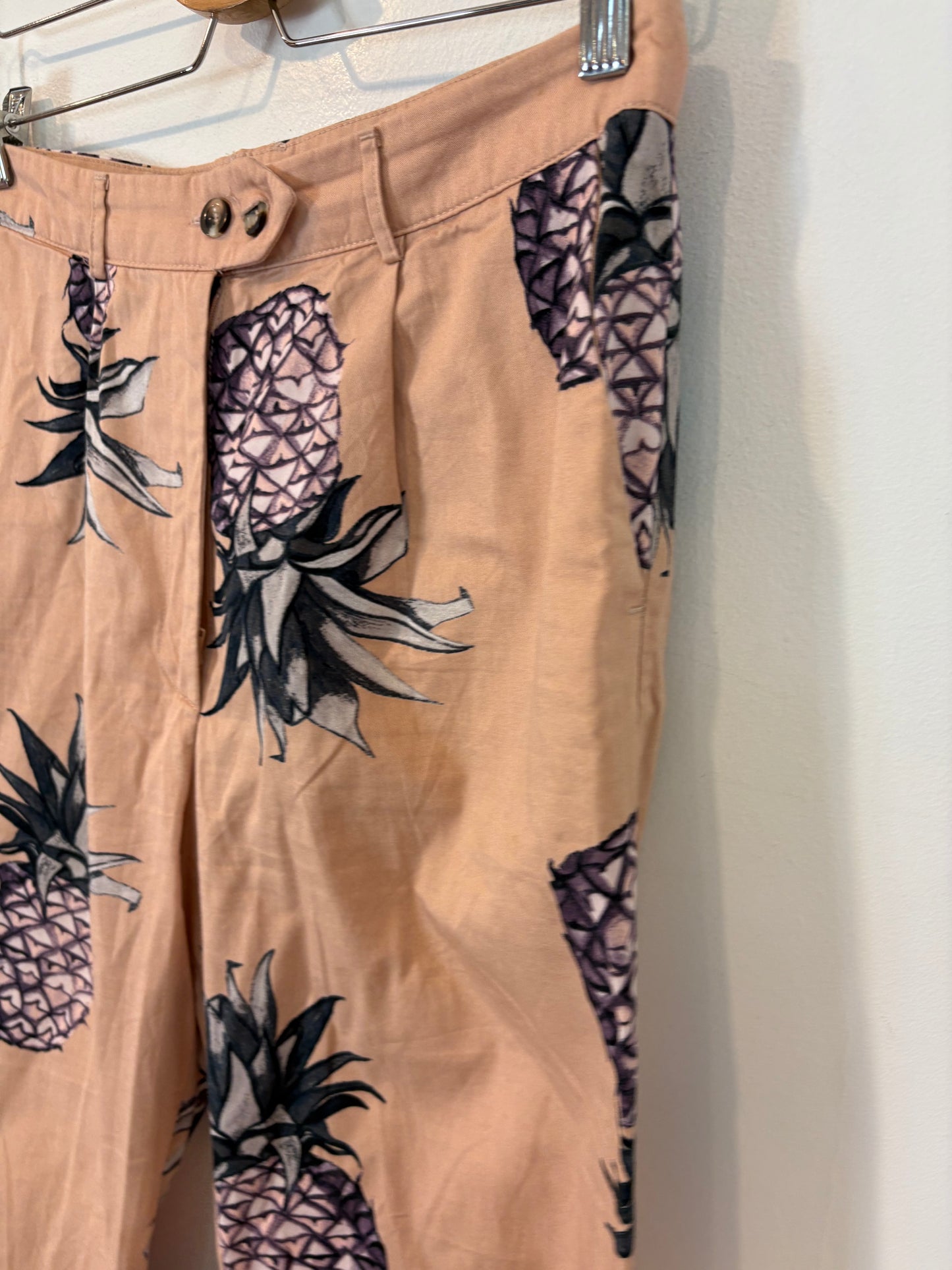 MANGO. Pantalón estampado piñas, T M