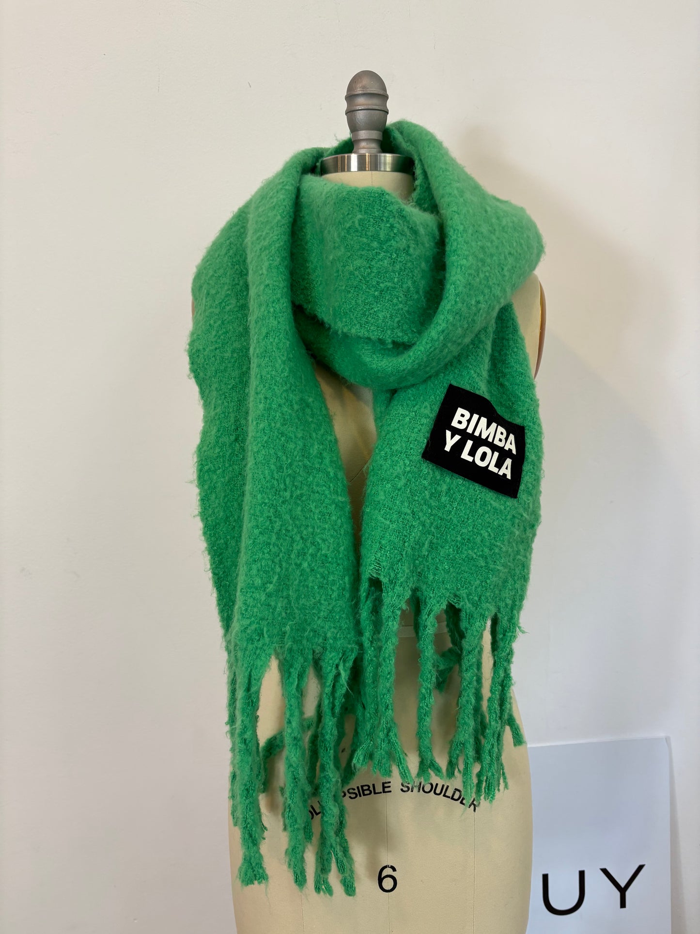 BIMBA Y LOLA. Thick green scarf
