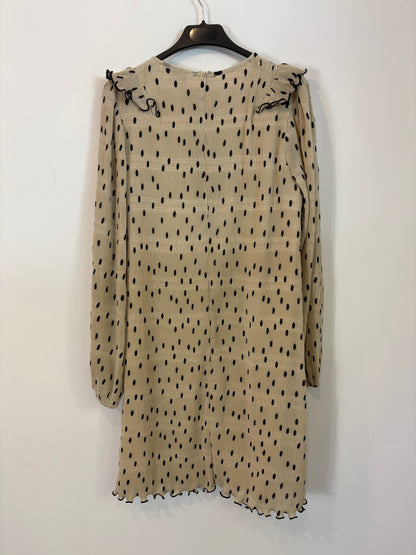 GANNI. Short pleated polka dot dress. Size 38
