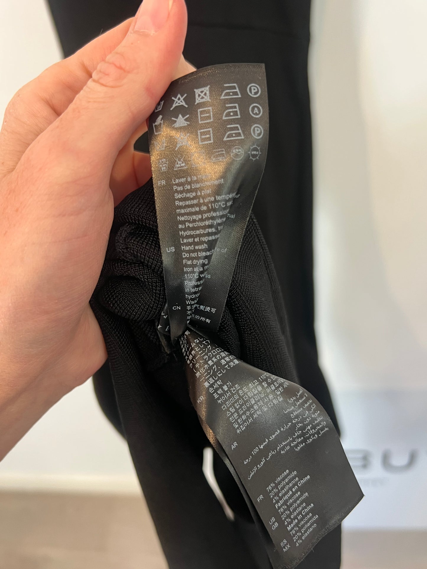 SANDRO. Vestido punto botones T.36