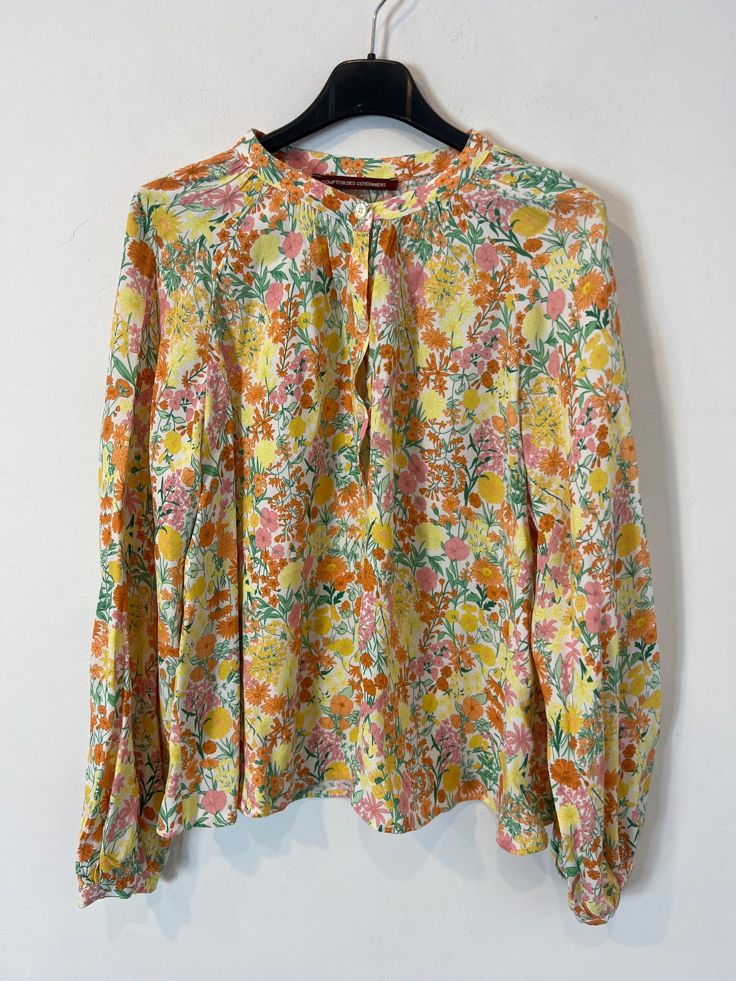 COMPTOIR DES COTONNIERS. Flowing floral blouse. T 36