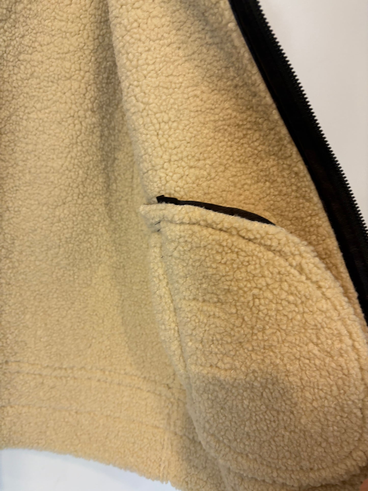 SUNCOO. Chaleco marrón borrego