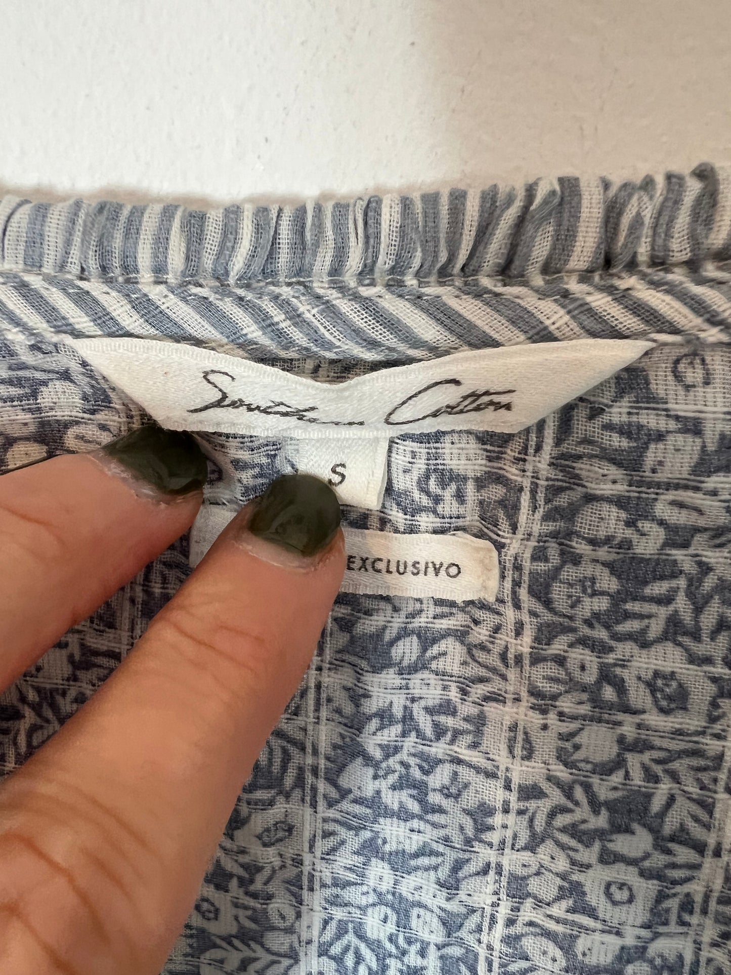 Blue floral flowing blouse Ts