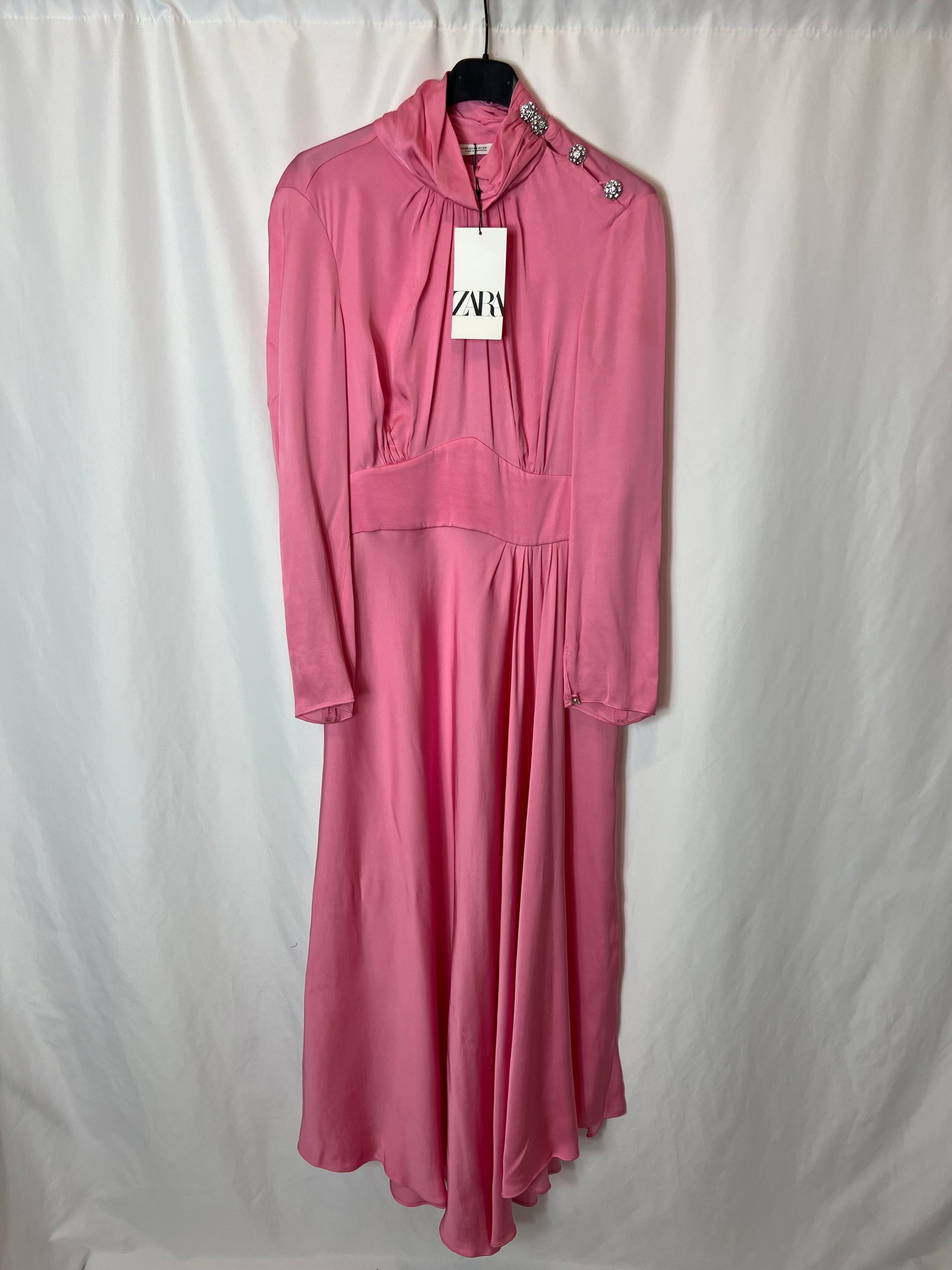 open lace back dress ZARA. Pink dress with jewel buttons T.xs Hibuy market open lace back dress ZARA. Pink dress with jewel buttons T.xs Hibuy market