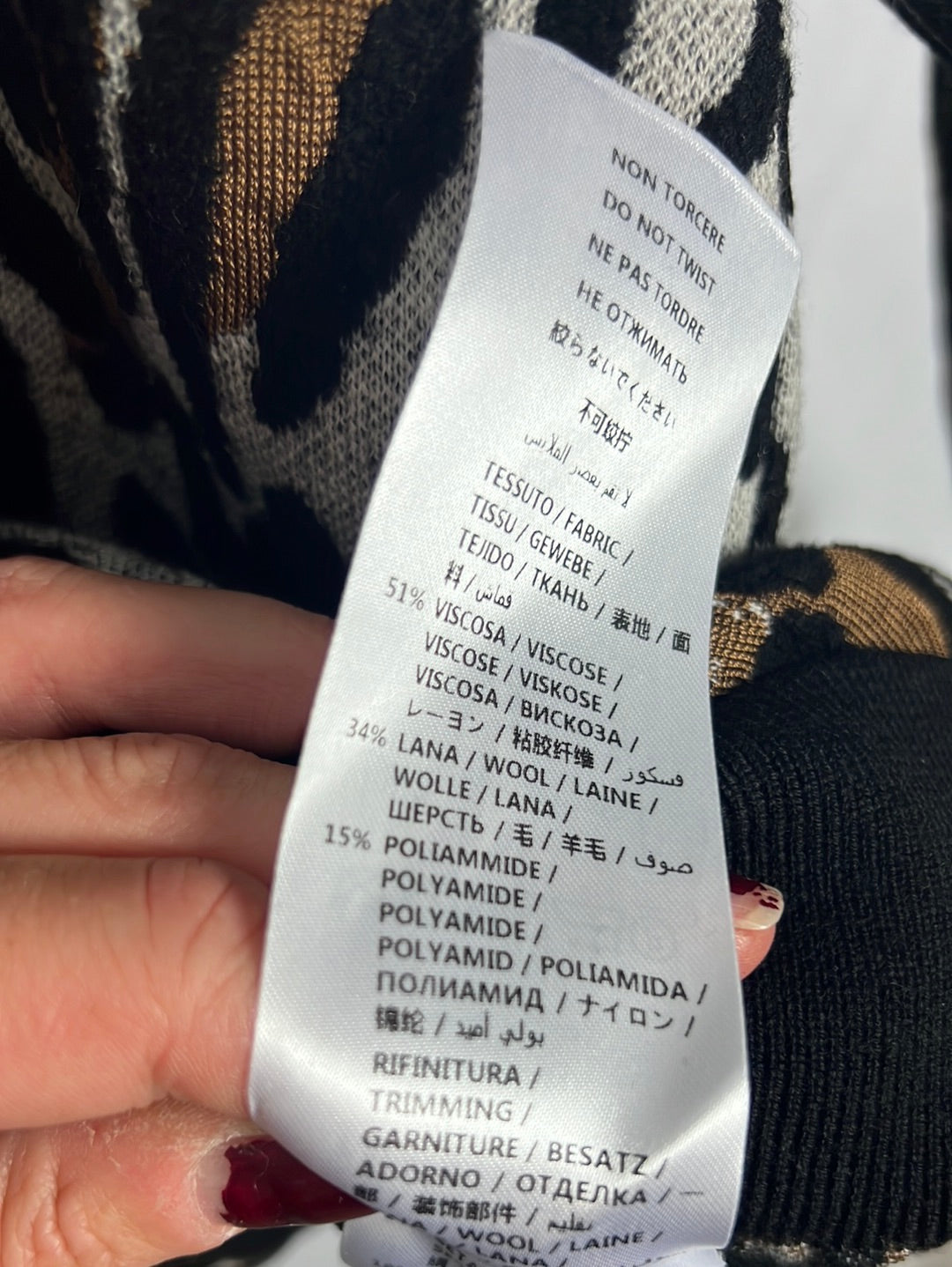 STELLA McCARTNEY. Animal print sweater. T 38