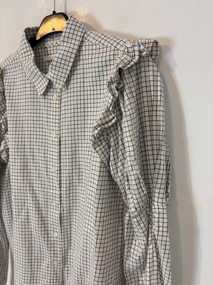 SCALPERS. Camisa cuadros volante hombros