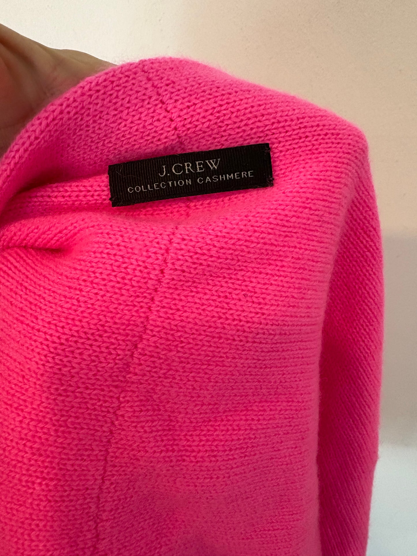 J CREW. Cuello fucsia cashmere