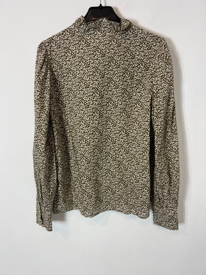 RITAVON. Green floral blouse Ts