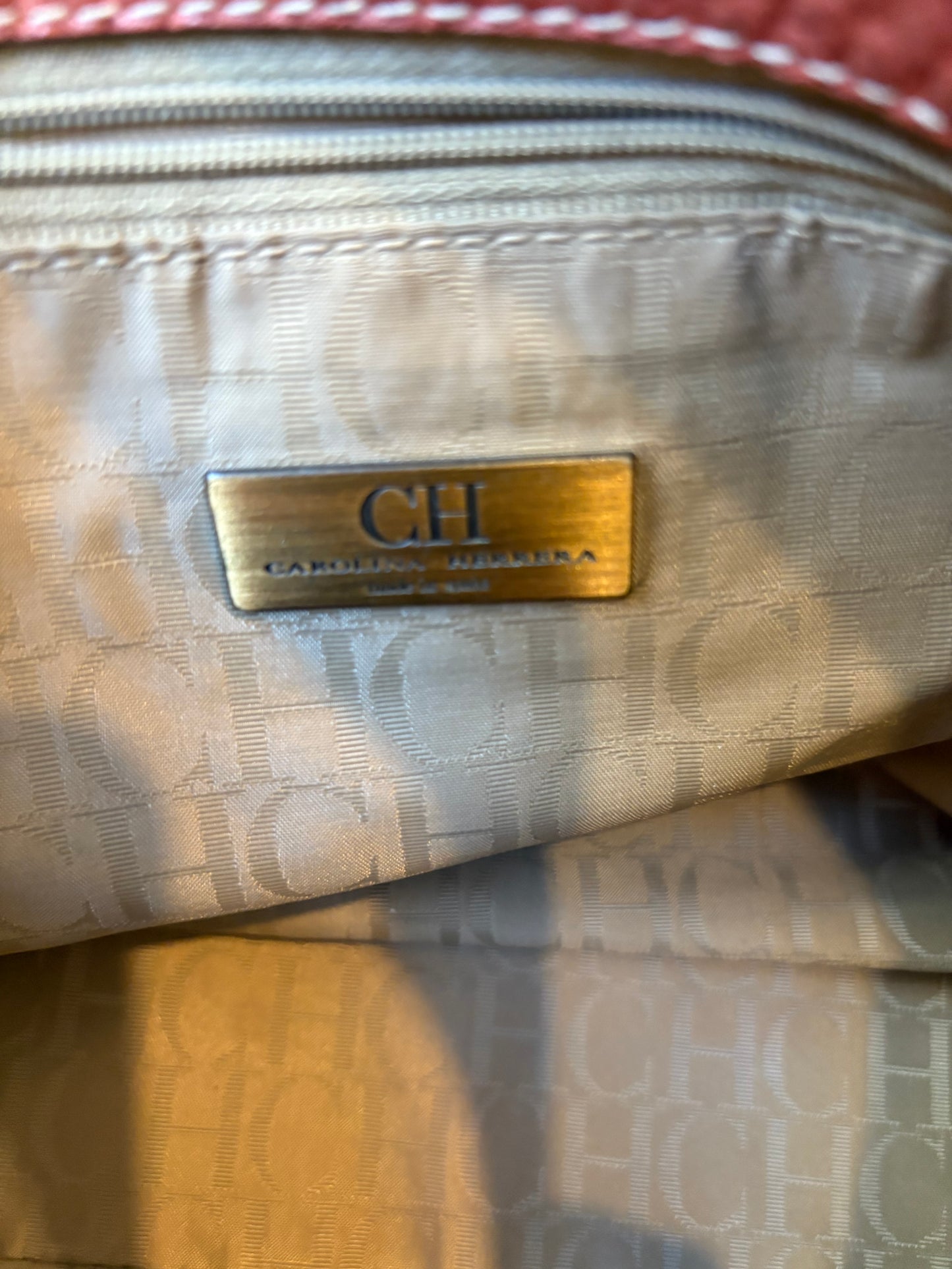 CAROLINA HERRERA. Bolso de hombro piel asa multiple