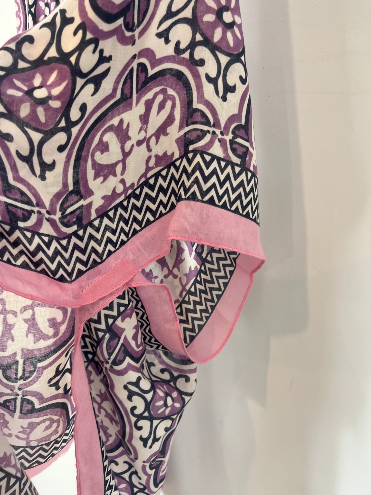 OTRAS. Kimono estampado. TU