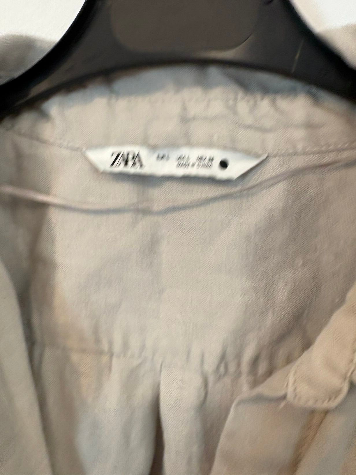 ZARA. Camisa lino gris claro