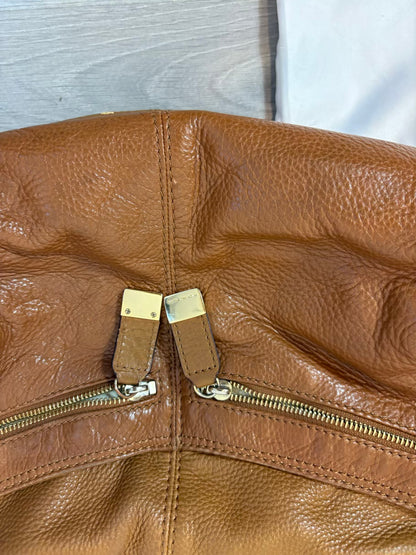MICHAEL KORS. Bolso de hombro piel camel