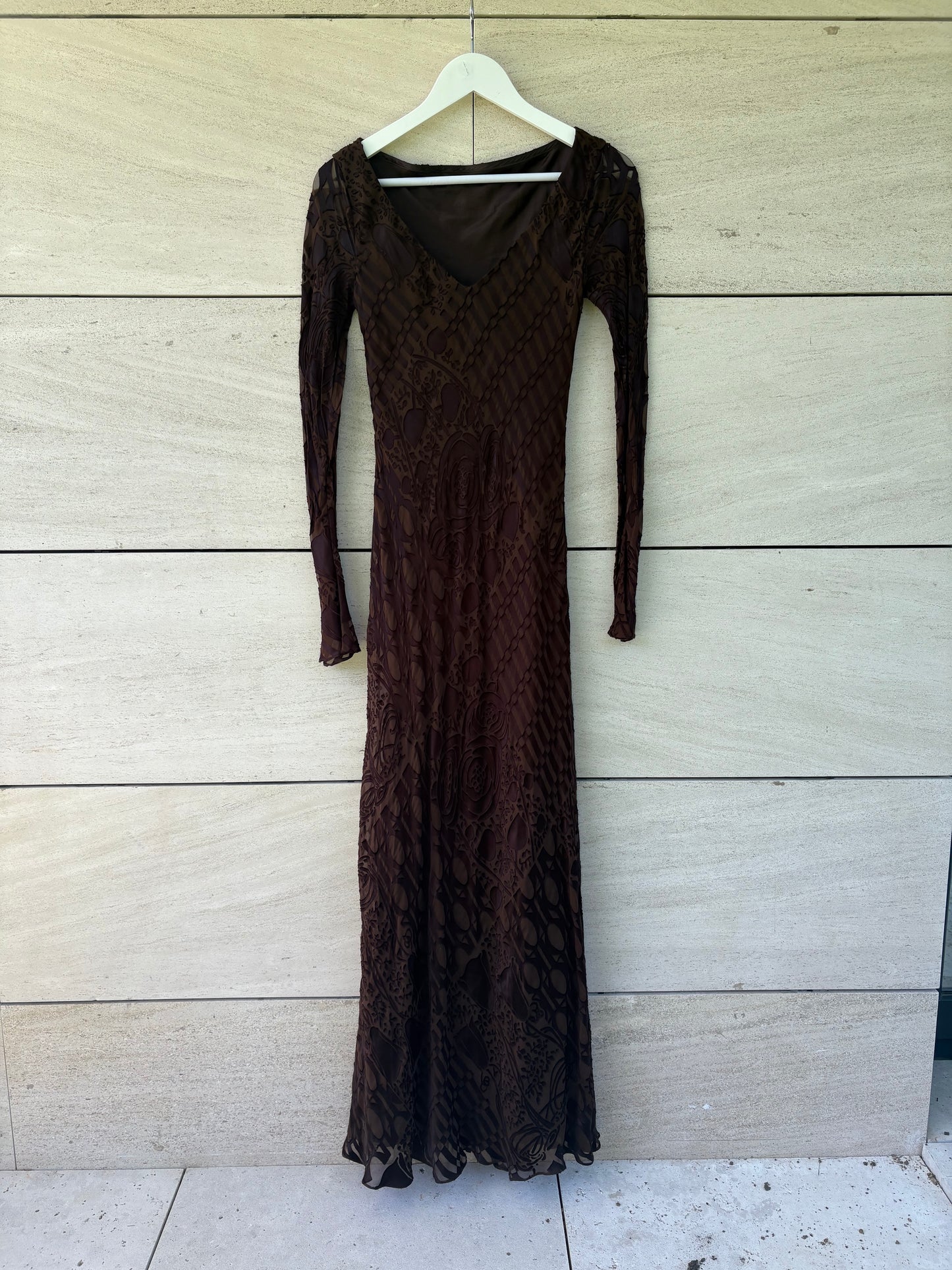 Vestido midi marrón texturas