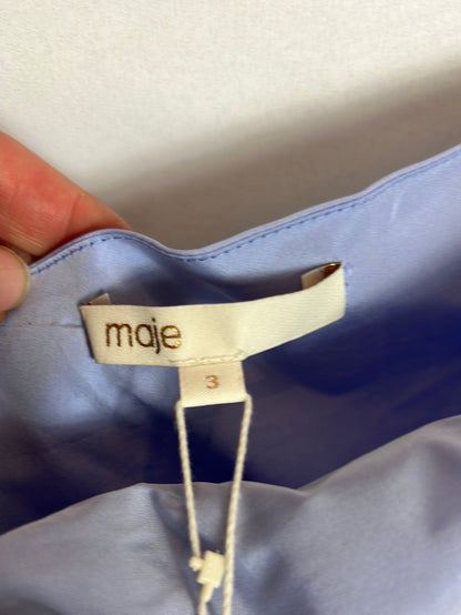 MAJE. Top asimetrico  azul claro. T 3(M)