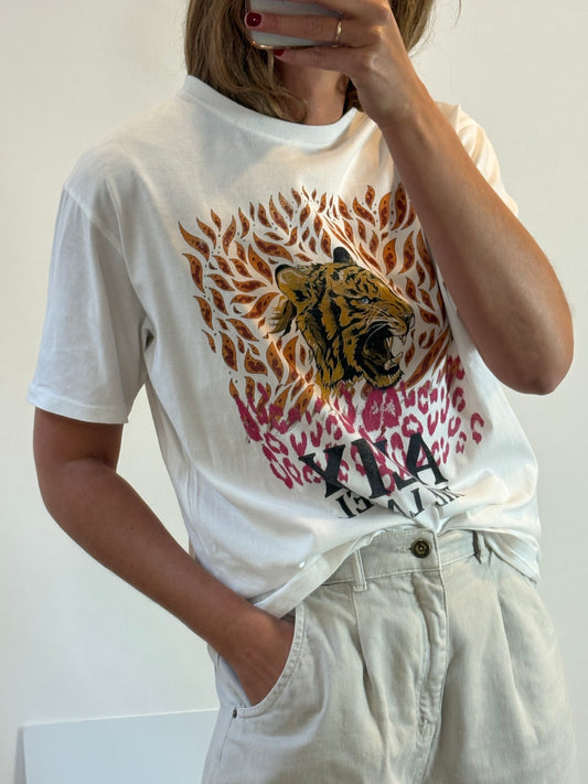 ALIX THE LABEL. Camiseta blanca algodón con estampado gráfico