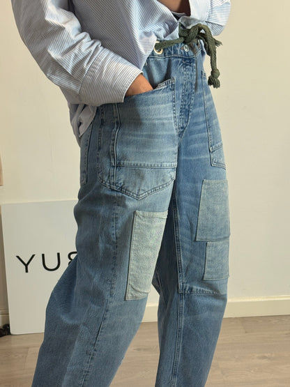 FREE PEOPLE. Denim abotonado parches