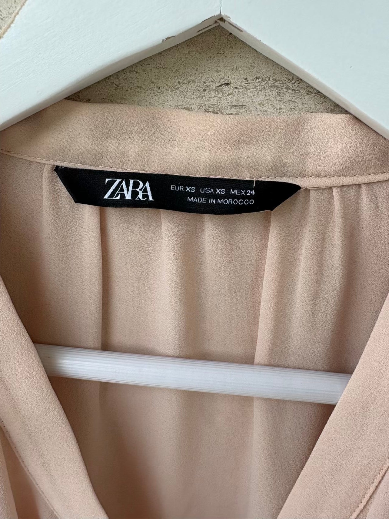 ZARA. Basic white T-shirt. TM