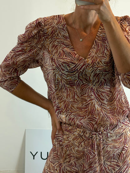 INTROPIA. blusa estampada tonos beige T.l