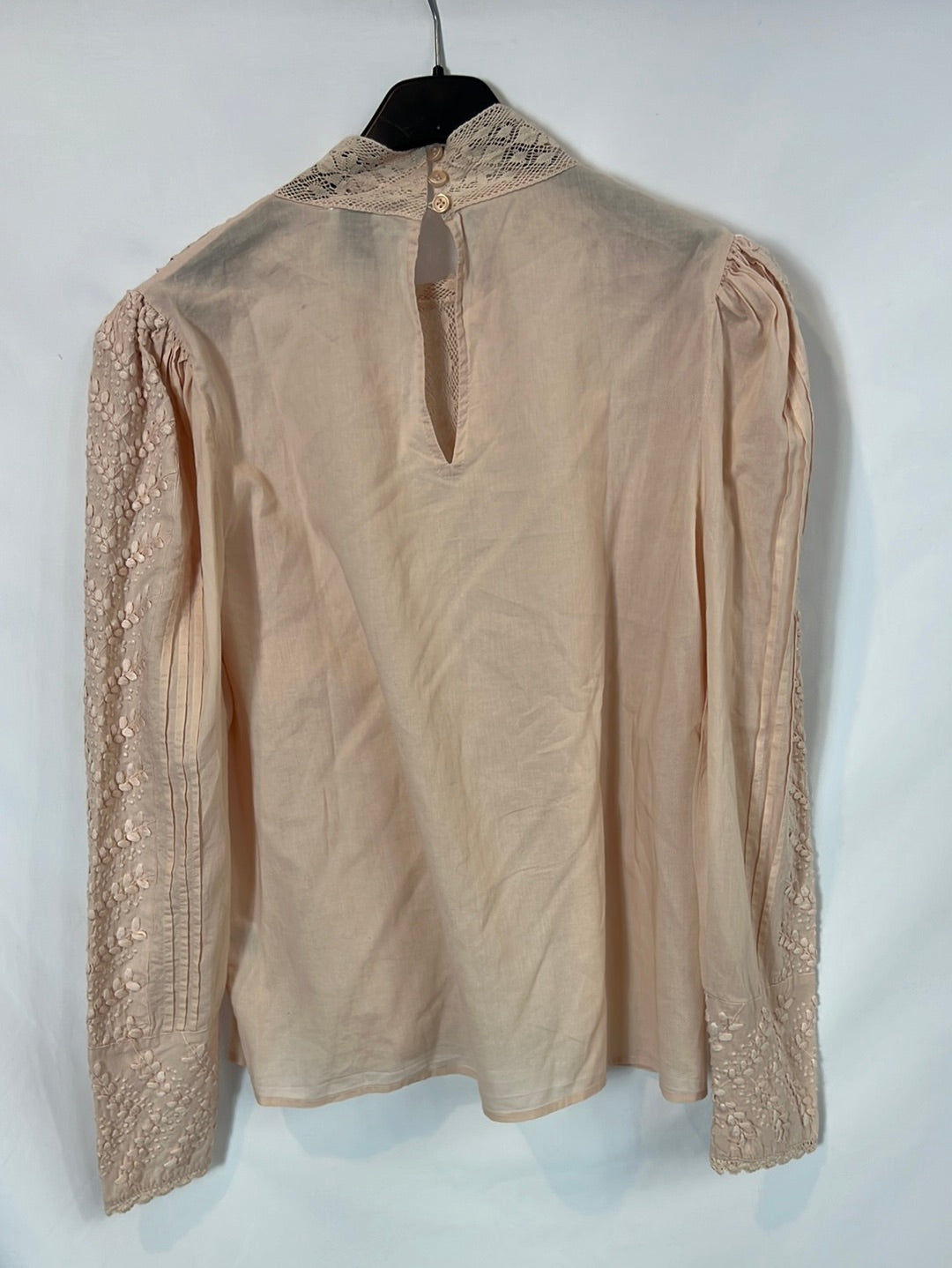 JOLIE JOLIE. pale pink embroidered blouse Tm