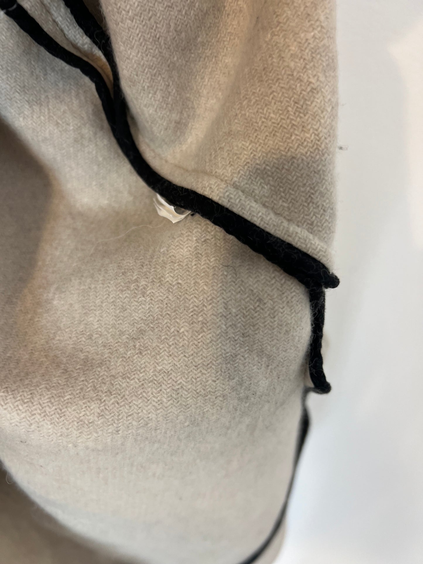 ZARA. Chaqueta lana beige botones T.m