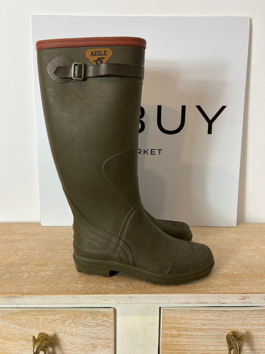 AIGLE. Green rain boots. Size 38