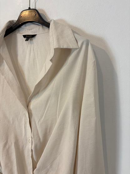 MASSIMO DUTTI. Camisa beige nudo