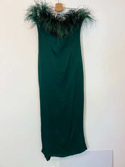 ZARA. Vestido midi verde plumas T.xs