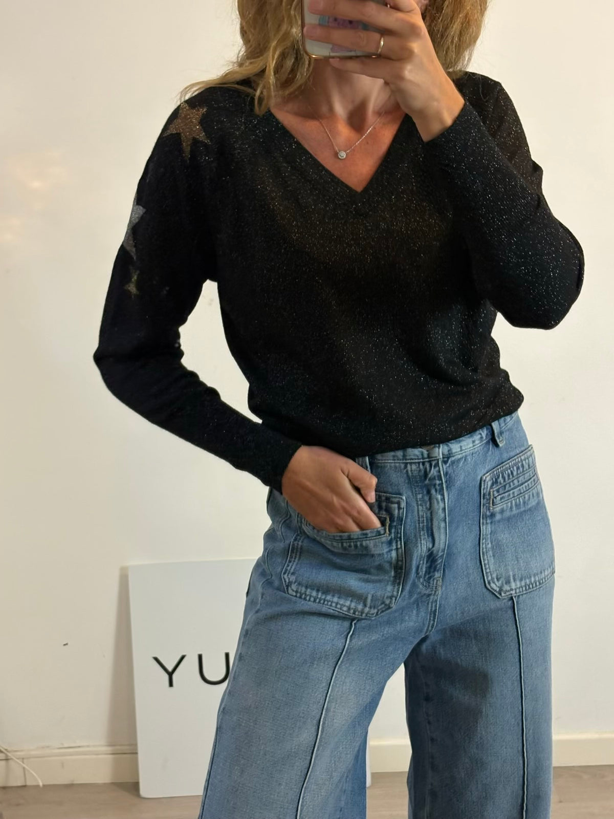 ZADIG & VOLTAIRE. Jersey pico estrellas con lana