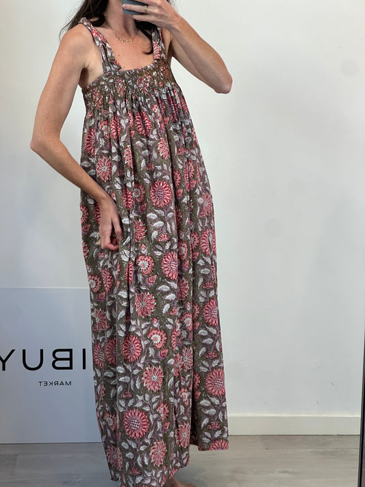 MININA LOVES. Vestido largo de flores