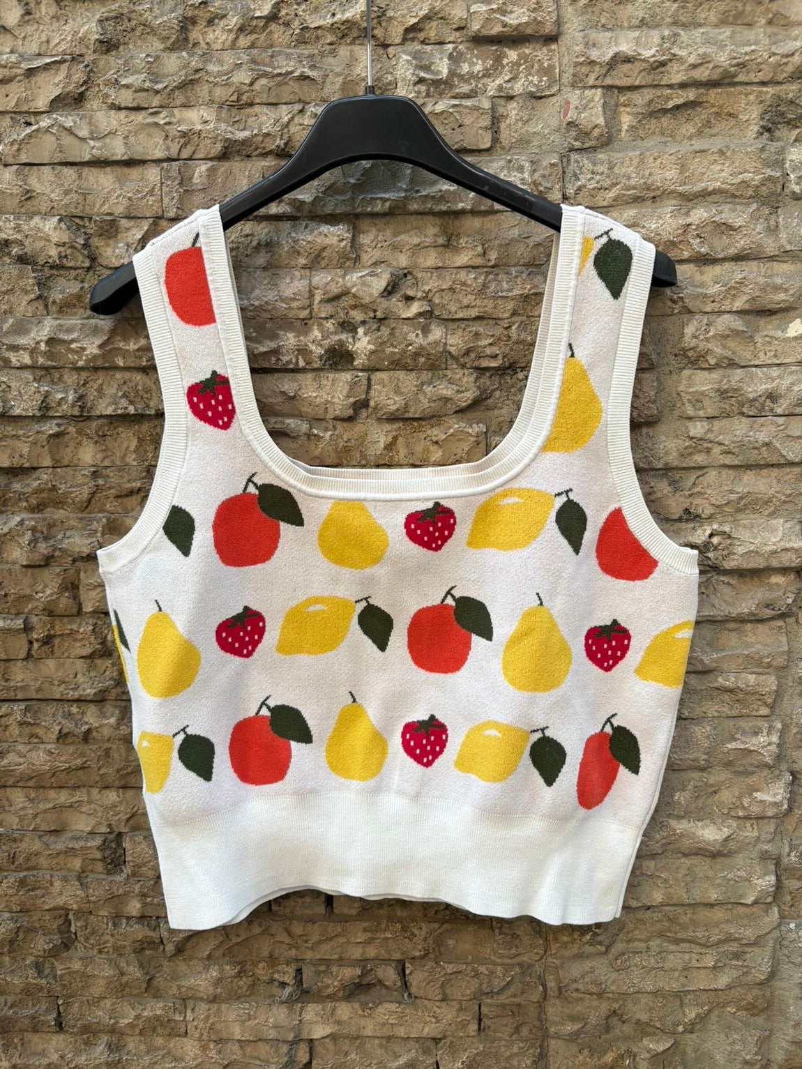 &OTHER STORIES. Top punto frutas