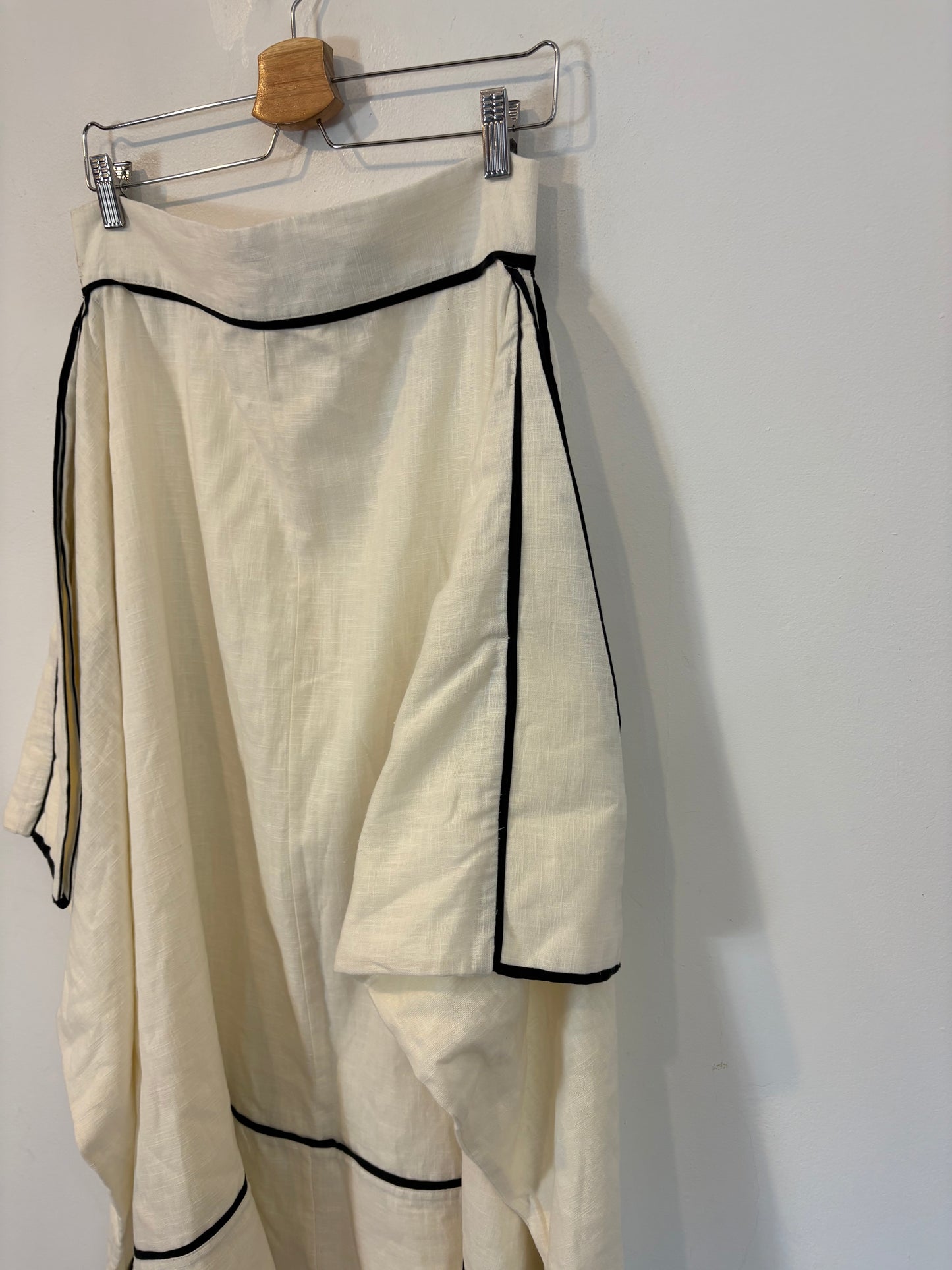 IQ COLLECTION. Falda larga lino bolsillos