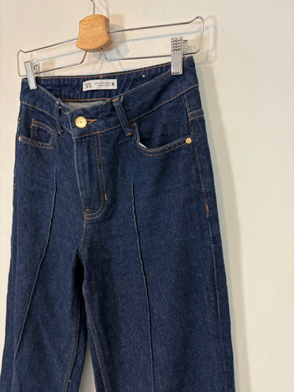 ZARA. Pantalón denim pata ancha. T XS