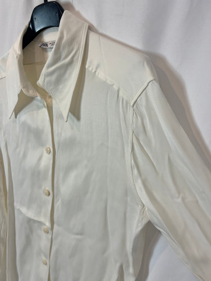 ZARA. White satin blouse Tm