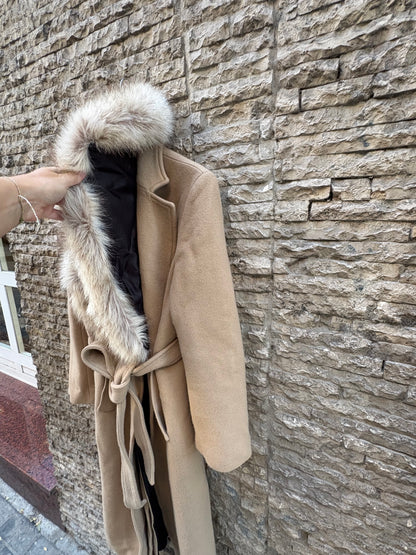 ZARA. Abrigo largo camel lana