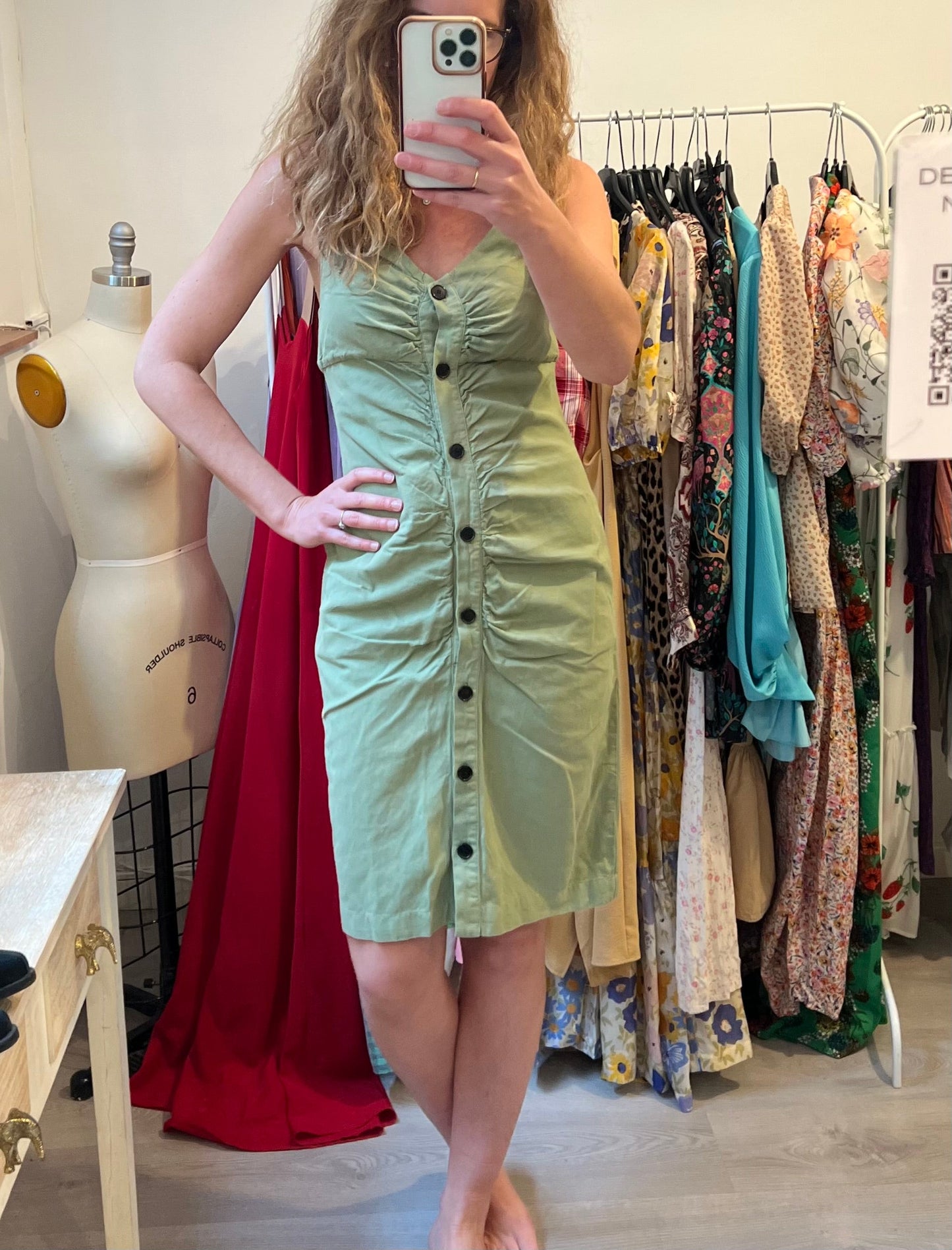 MASSCOB. Green button-down dress with smocking. TS