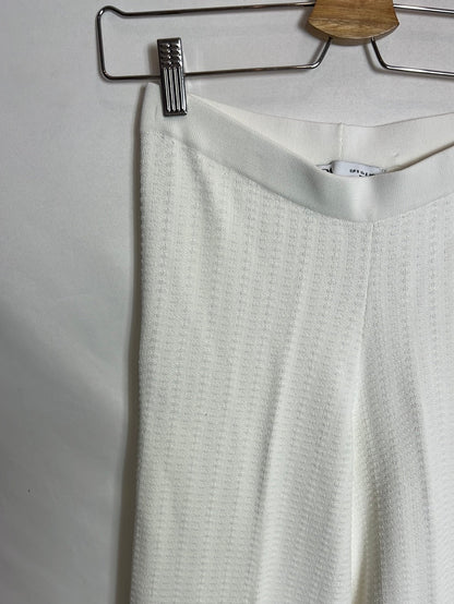 ZARA. Pantalón punto flecos T.s