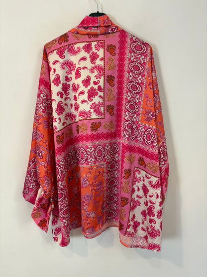 Blusa estampado fucsia fluida