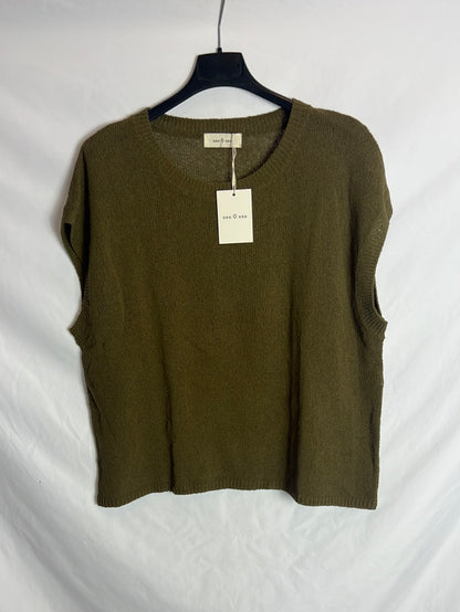 ESE O ESE. Top punto verde oscuro. T L