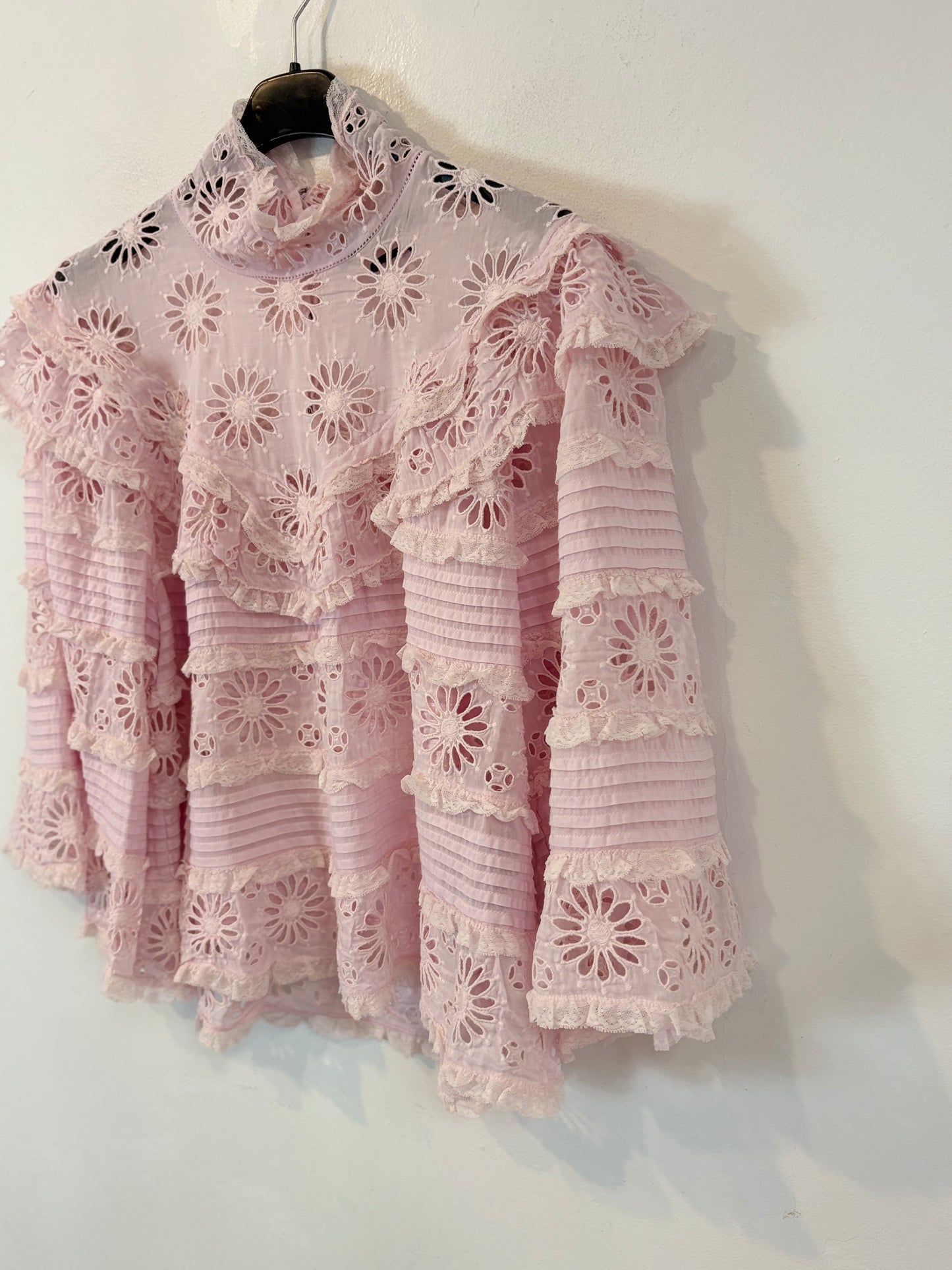 ISABEL MARANT. Blusa rosa volante