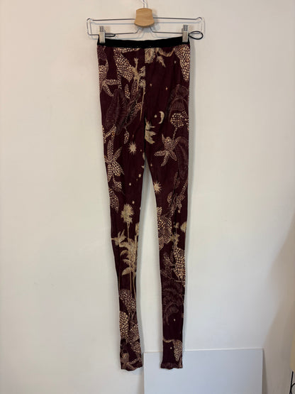 FORTE FORTE. Conjunto burdeos estampado mezcla