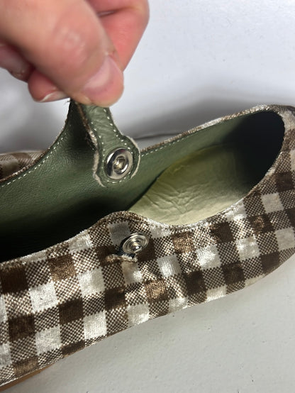 GANZITOS. Checkered velvet ballerinas. Size 37