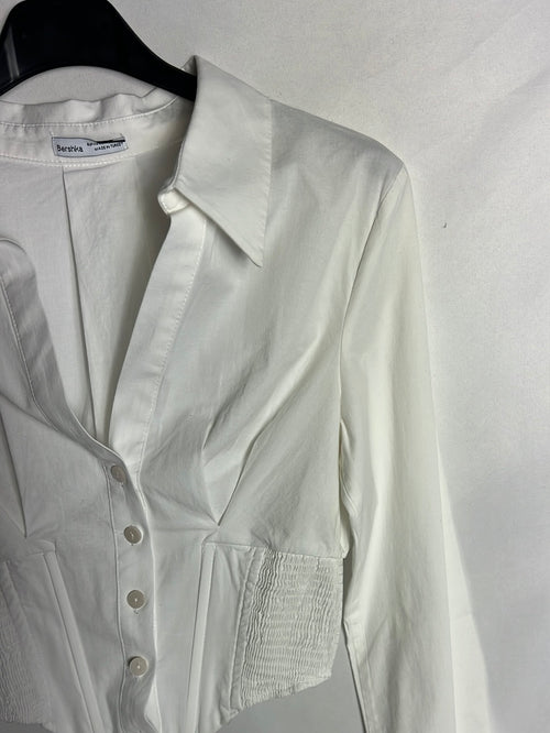 BERHKA. Camisa crop blanca T.xs