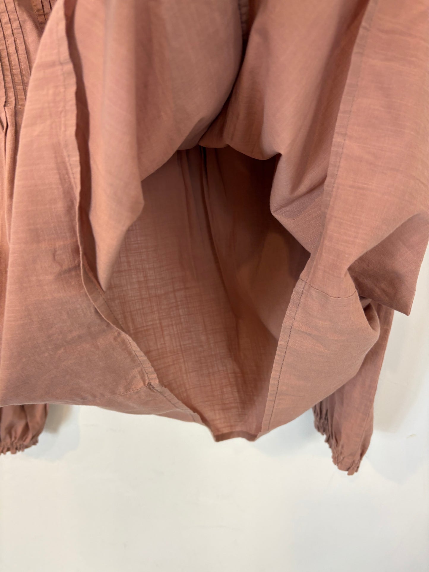 Blusa rosa claro volante