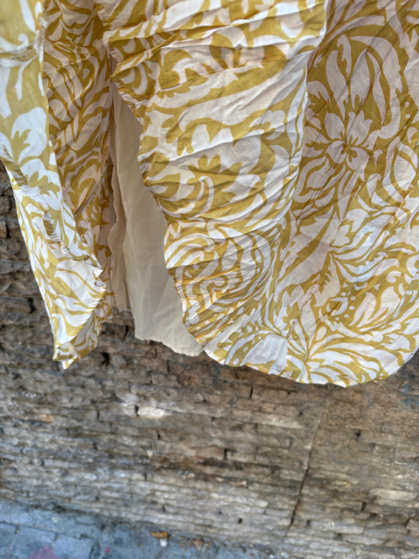 ZARA. Mustard printed skirt T.xs